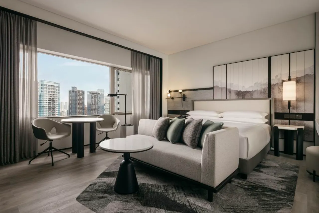 Hilton Singapore Orchard — rooms and atmosphere