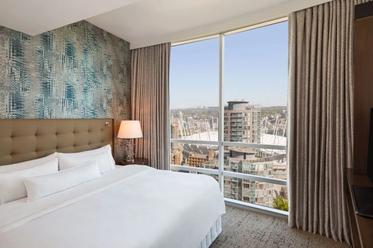 Hilton Vancouver Downtown — ภาพห้องพักและบรรยากาศ