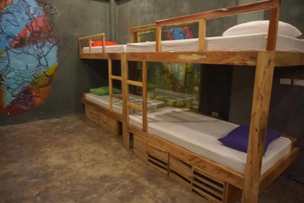 Hiraya Surf Hostel — ภาพห้องพักและบรรยากาศ