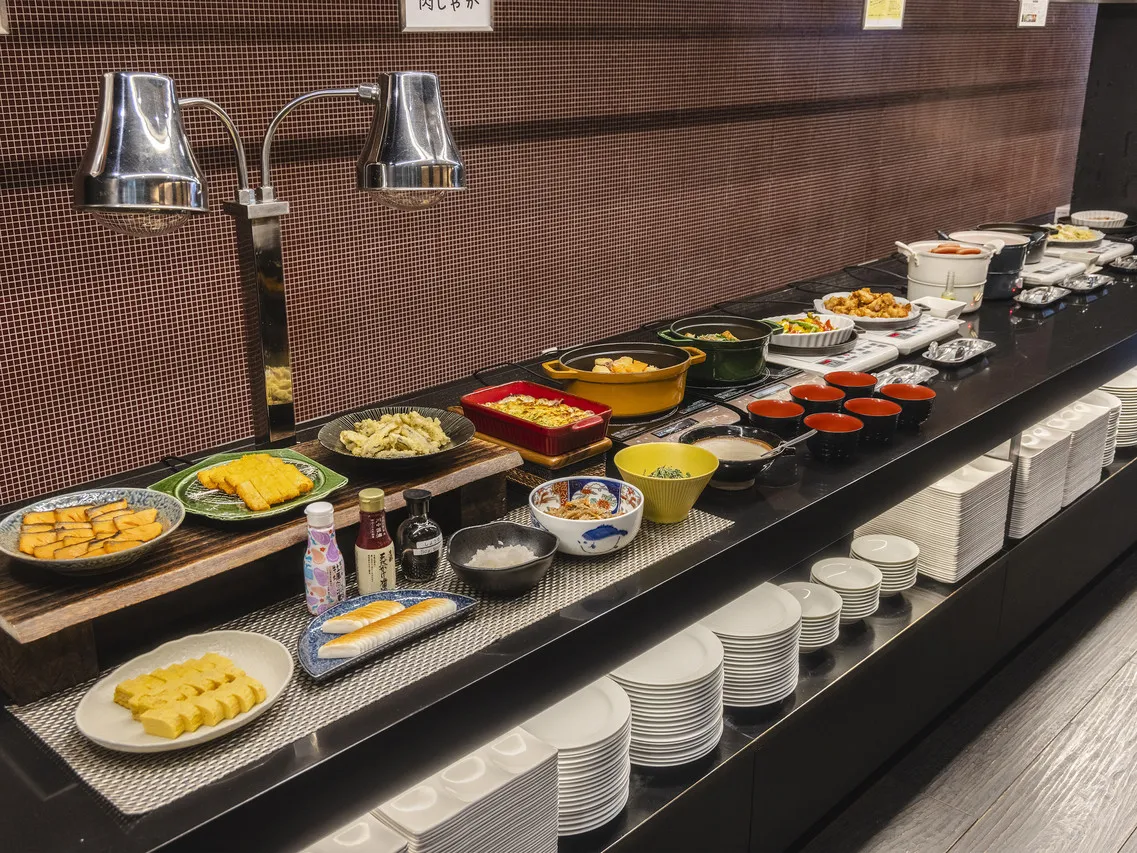 Hiroshima Washington Hotel — rooms and atmosphere