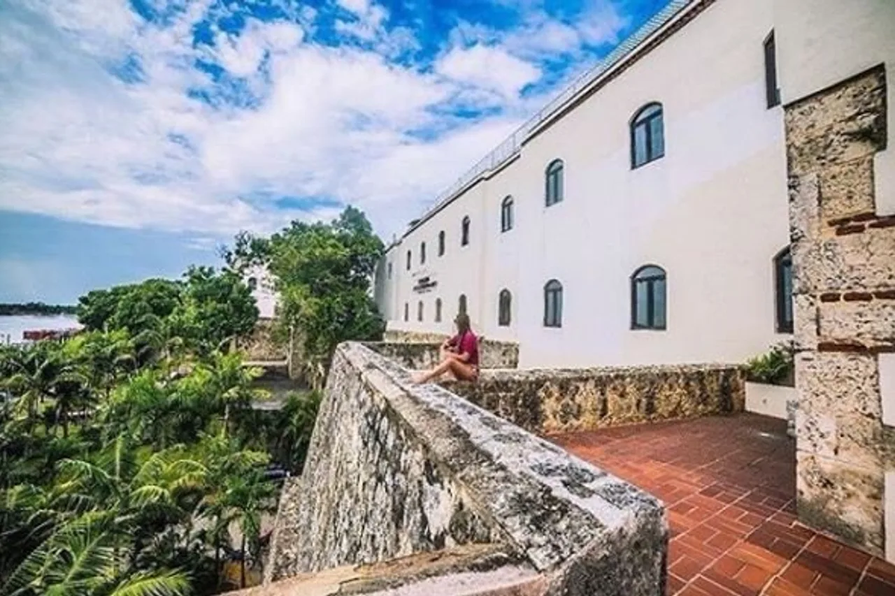 10 โรงแรมซานโตโดมิงโกน่าพักที่สุด — Zona Colonial UNESCO · Piantini · Malecón (รีวิว 2026)