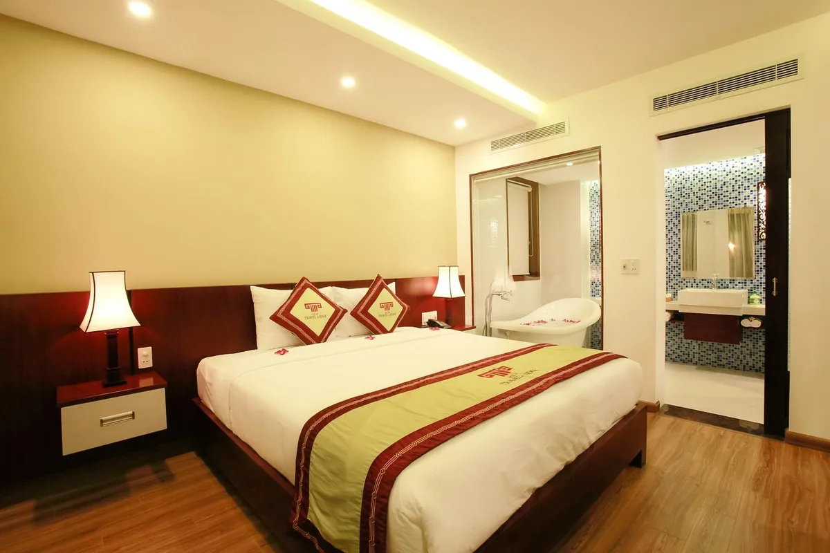 Hoi An Travel Lodge Hotel — ภาพห้องพักและบรรยากาศ