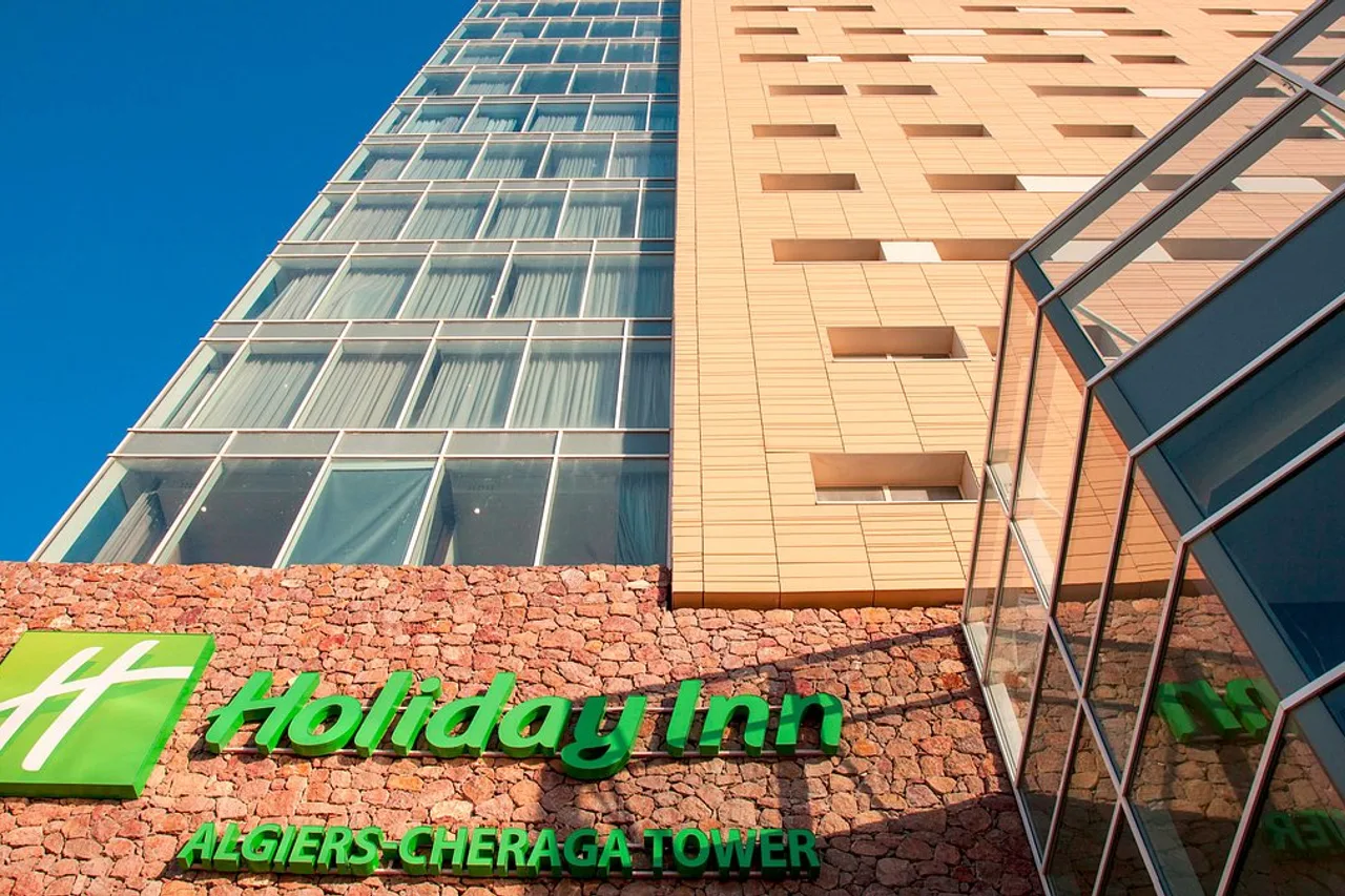 Holiday Inn Algiers Cheraga Tower — โรงแรมในแอลเจียร์