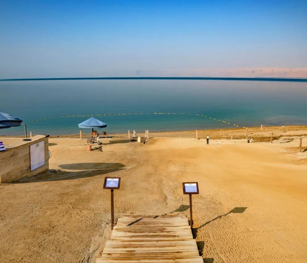 Holiday Inn Resort Dead Sea — rooms and atmosphere
