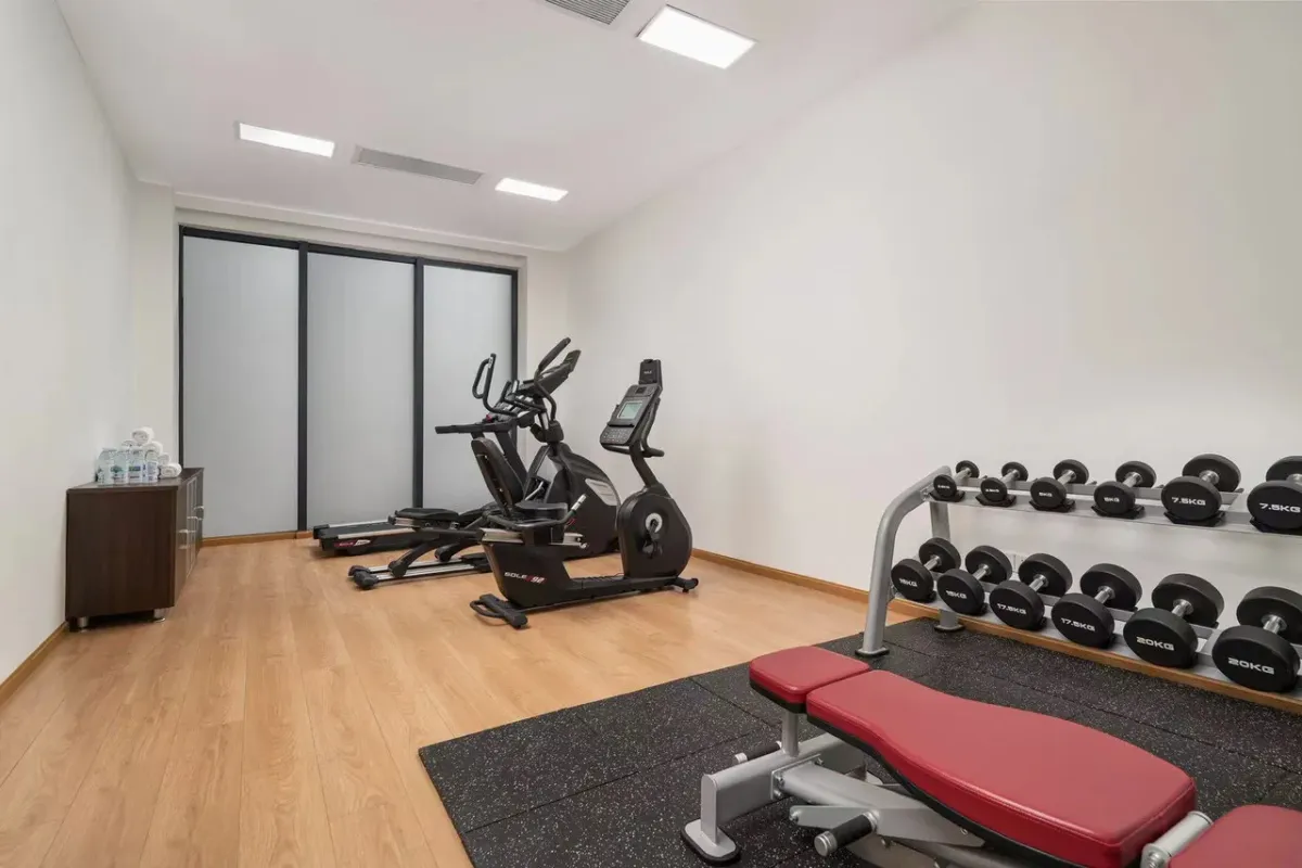 Holiday Inn Express Chengdu Gulou — rooms and atmosphere