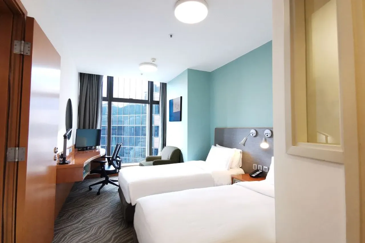 Holiday Inn Express Hong Kong Causeway Bay by IHG — ภาพห้องพักและบรรยากาศ