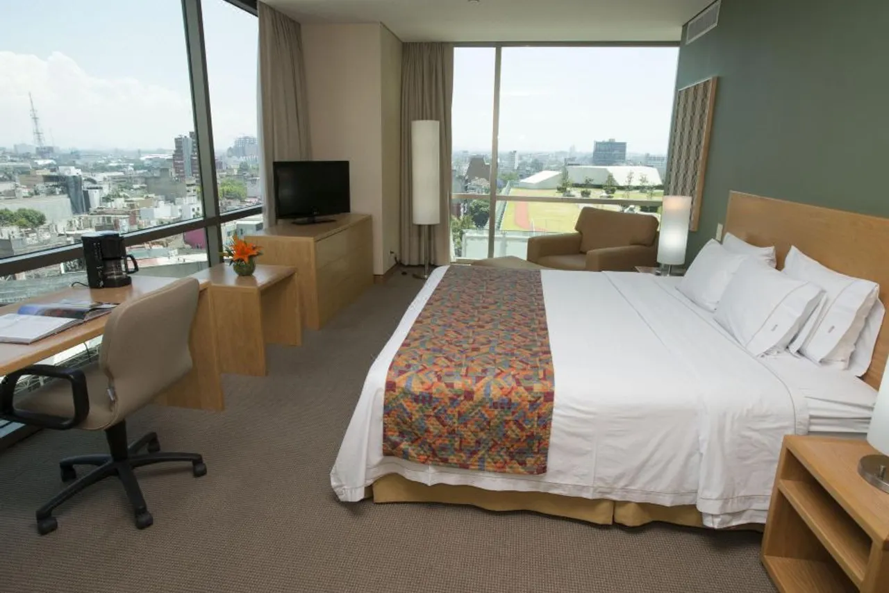 Holiday Inn Express Mexico Reforma — ภาพห้องพักและบรรยากาศ