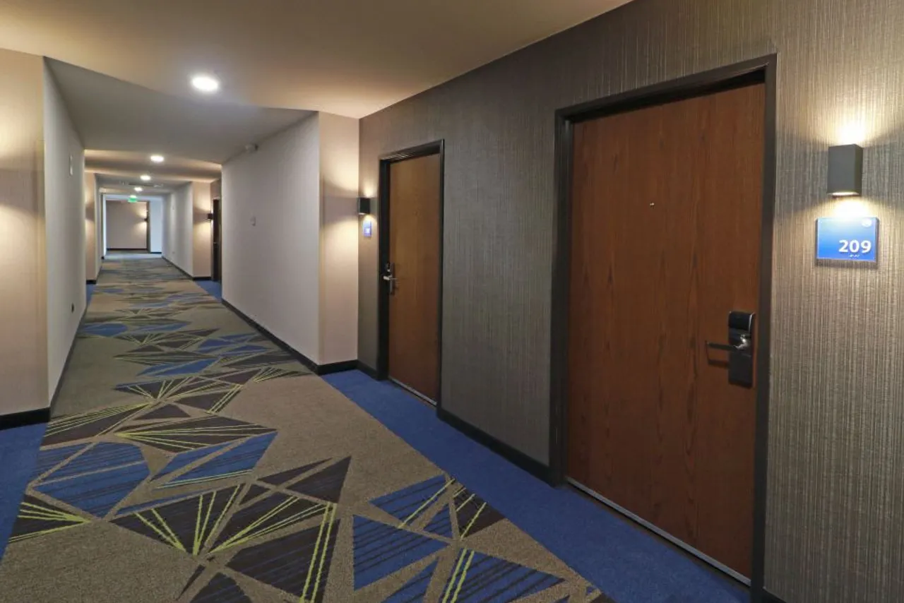 Holiday Inn Express Monterrey - Fundidora by IHG — ภาพห้องพักและบรรยากาศ