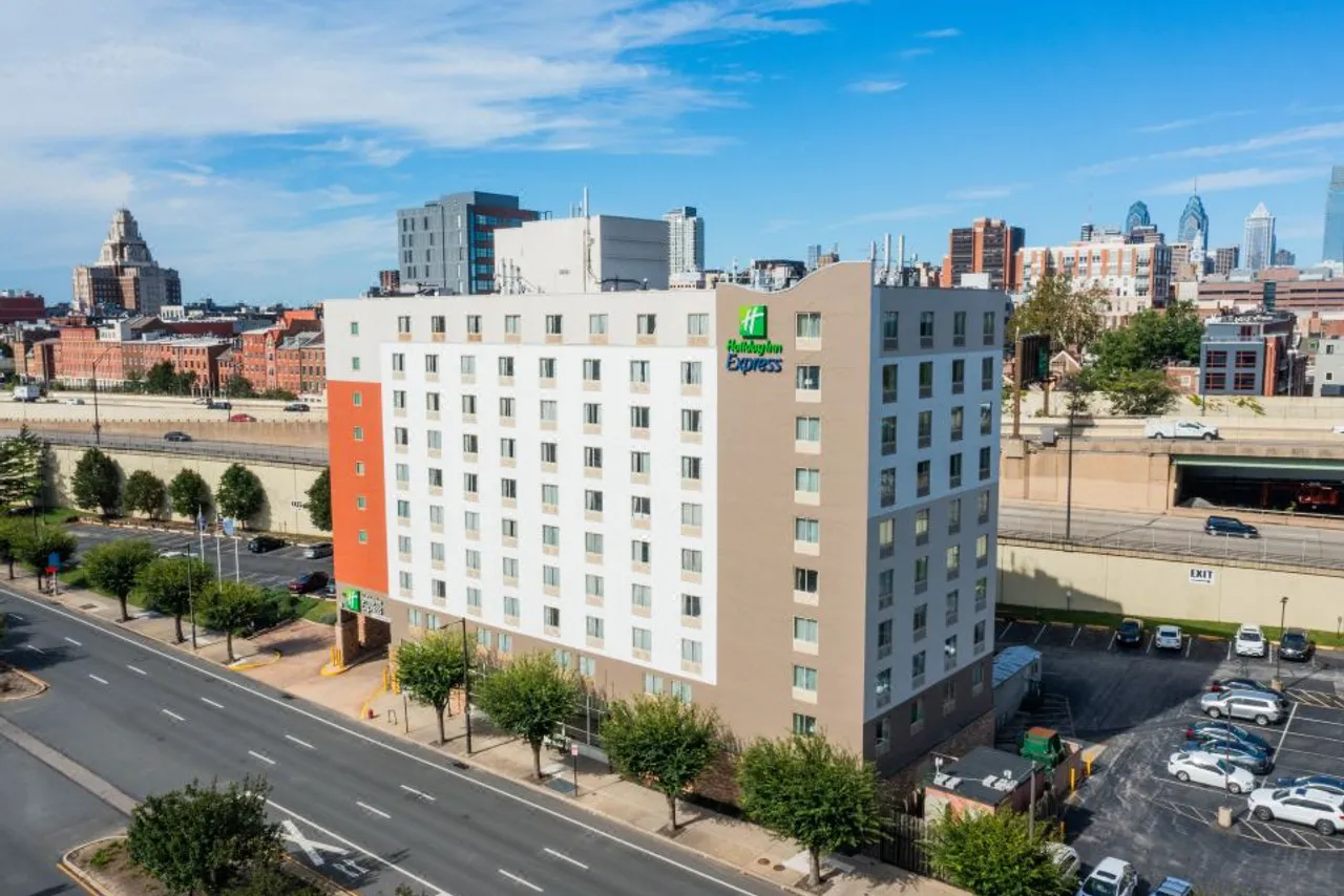 Holiday Inn Express Philadelphia - Penn's Landing by IHG — โรงแรมในฟิลาเดลเฟีย