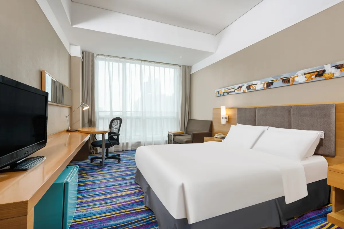 Holiday Inn Express Tianjin Heping by IHG — rooms and atmosphere