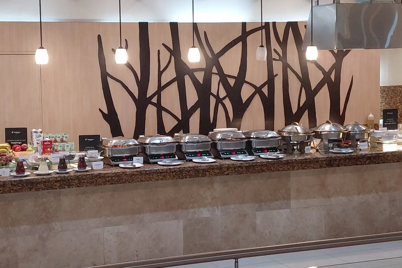 Holiday Inn Guatemala by IHG — ภาพห้องพักและบรรยากาศ