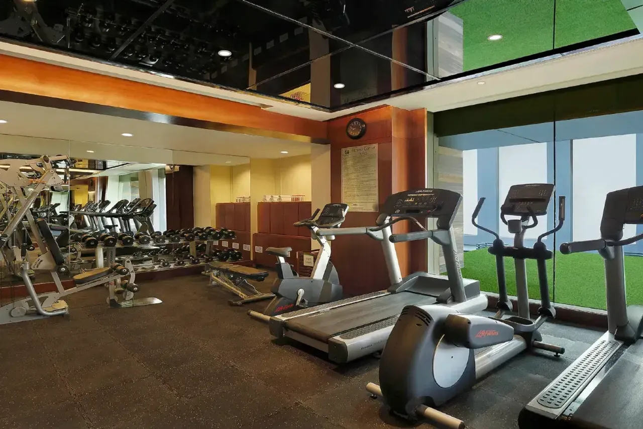 Holiday Inn Jaipur City Centre — rooms and atmosphere