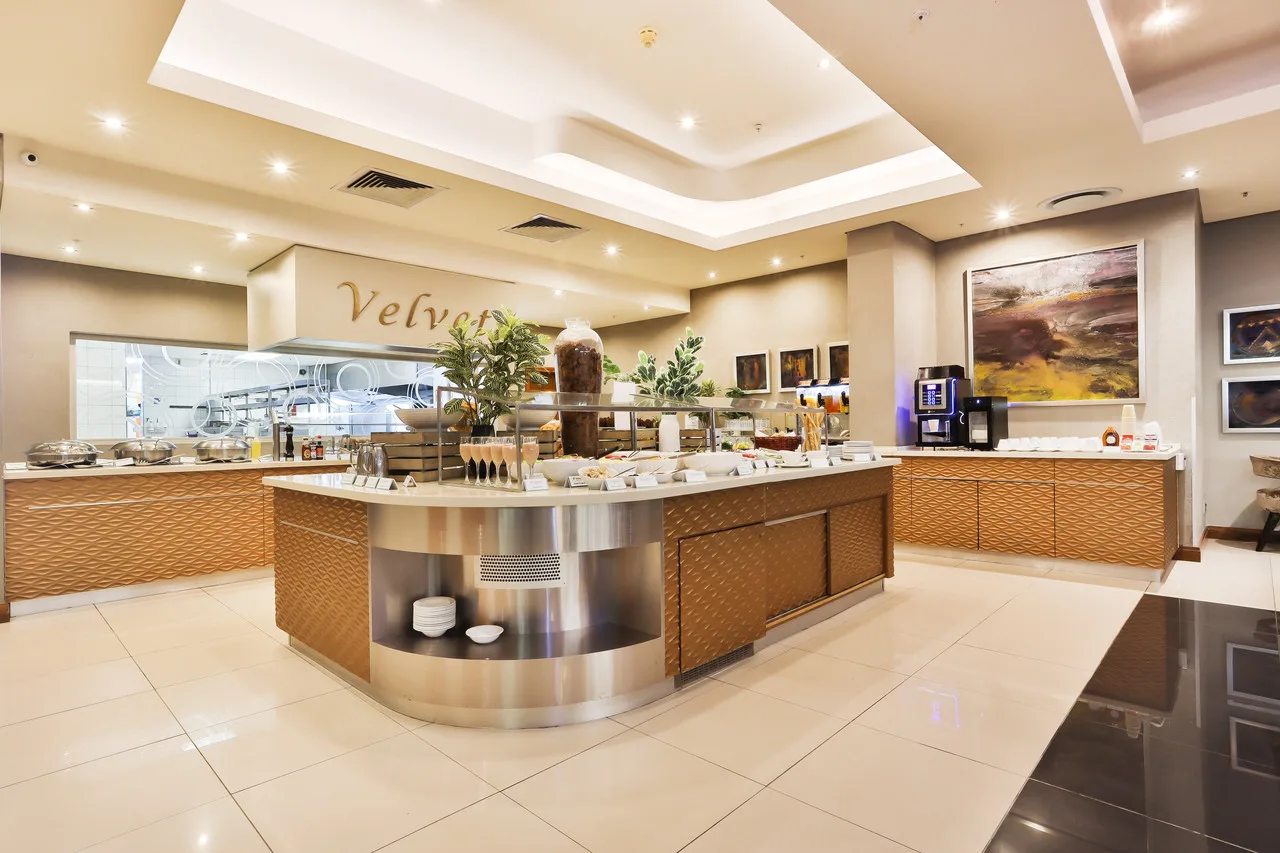 Holiday Inn Johannesburg - Rosebank by IHG — ภาพห้องพักและบรรยากาศ