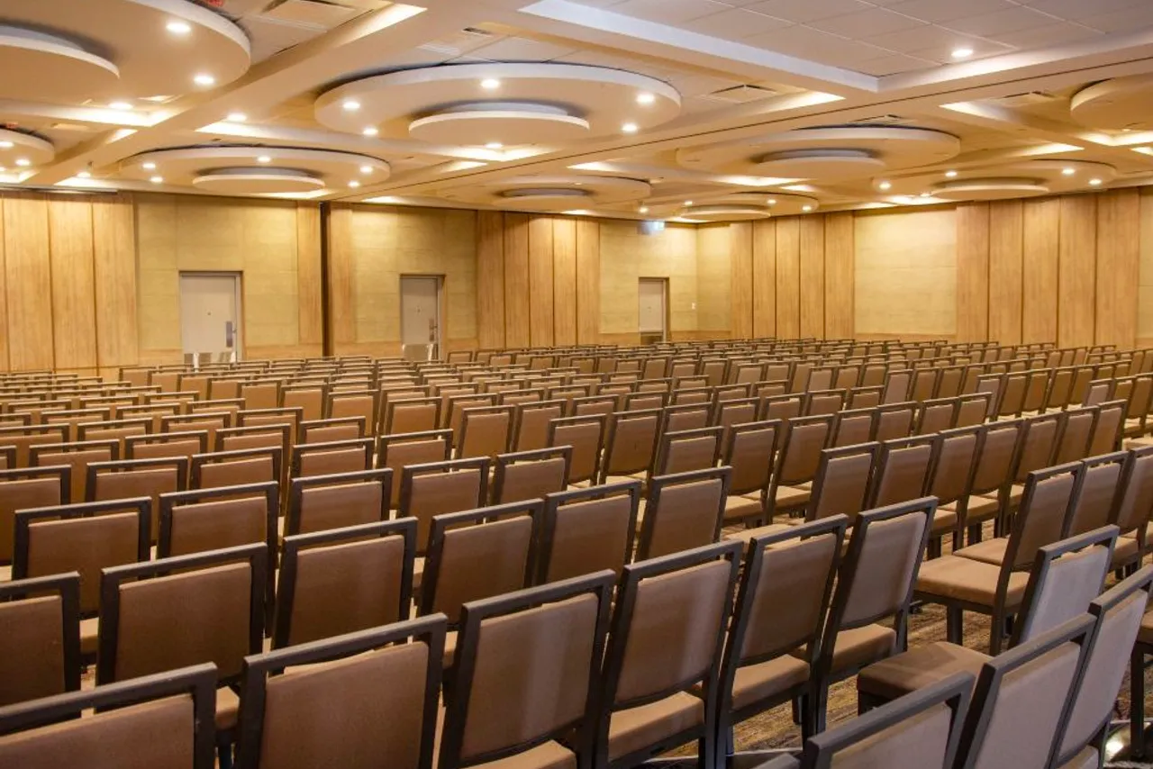 Holiday Inn Monterrey - Parque Fundidora by IHG — ภาพห้องพักและบรรยากาศ