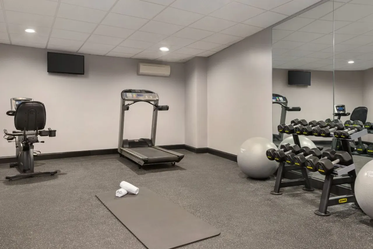Holiday Inn Philadelphia Arpt-Stadium Area by IHG — ภาพห้องพักและบรรยากาศ