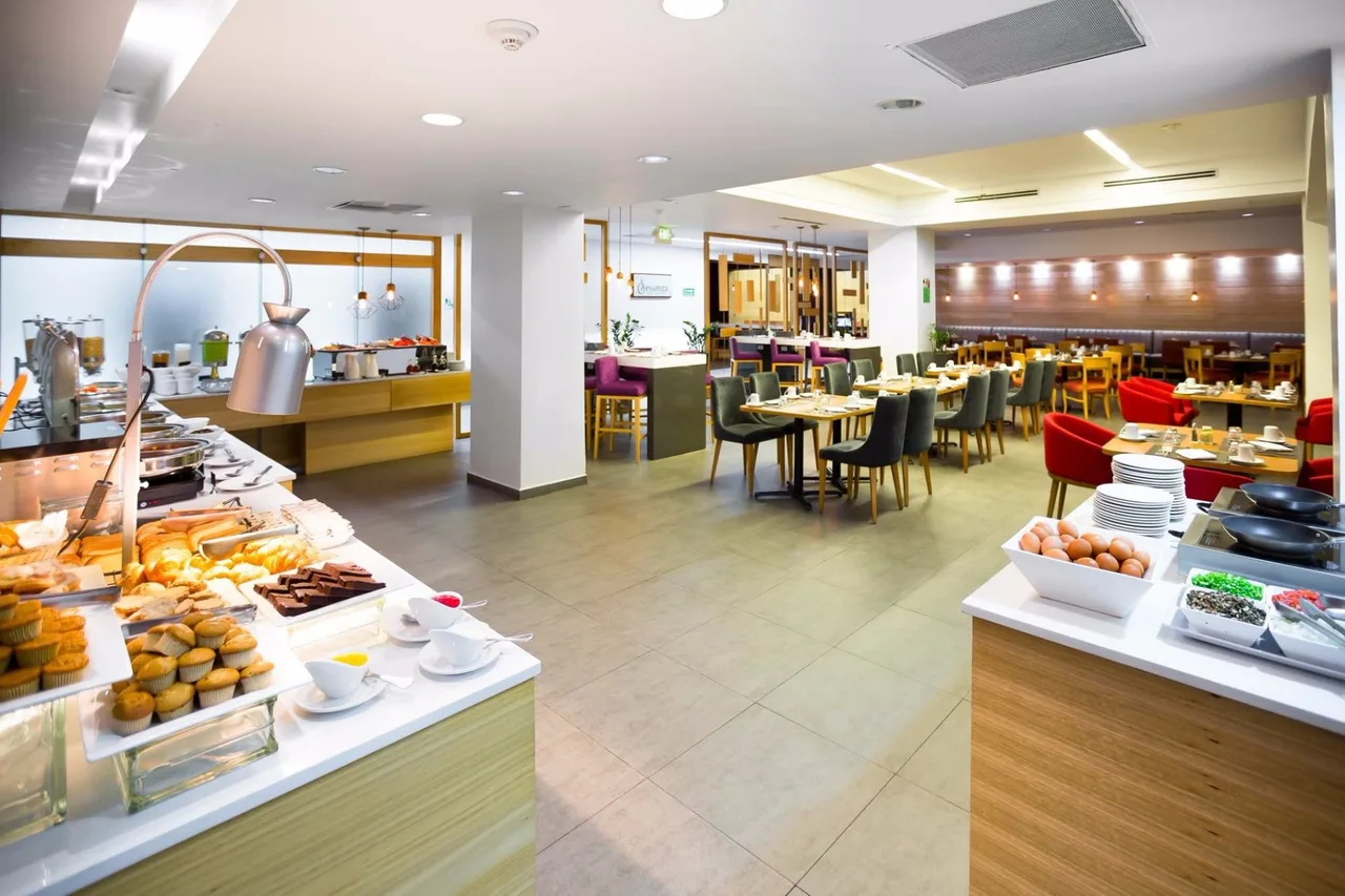 Holiday Inn San Salvador — ภาพห้องพักและบรรยากาศ