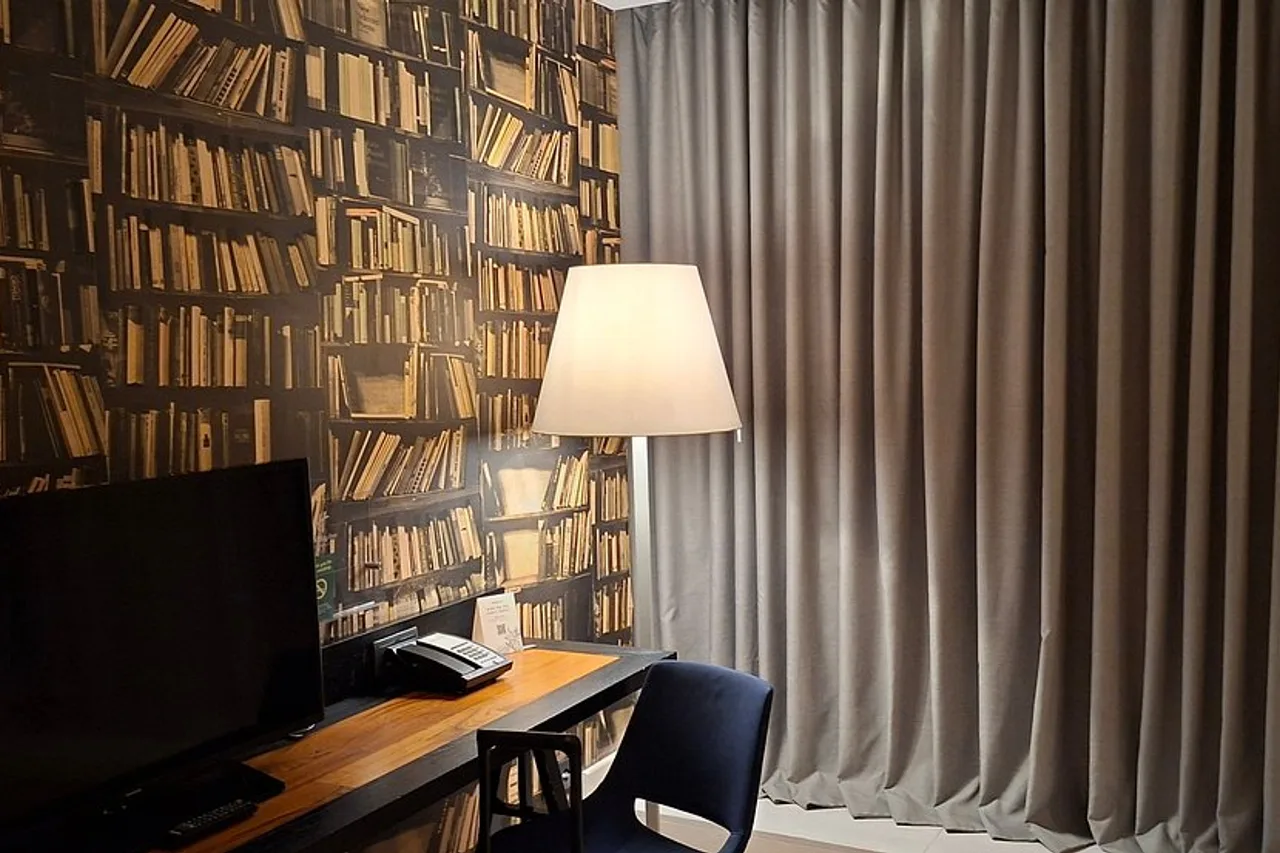 Holiday Inn Tbilisi by IHG — rooms and atmosphere