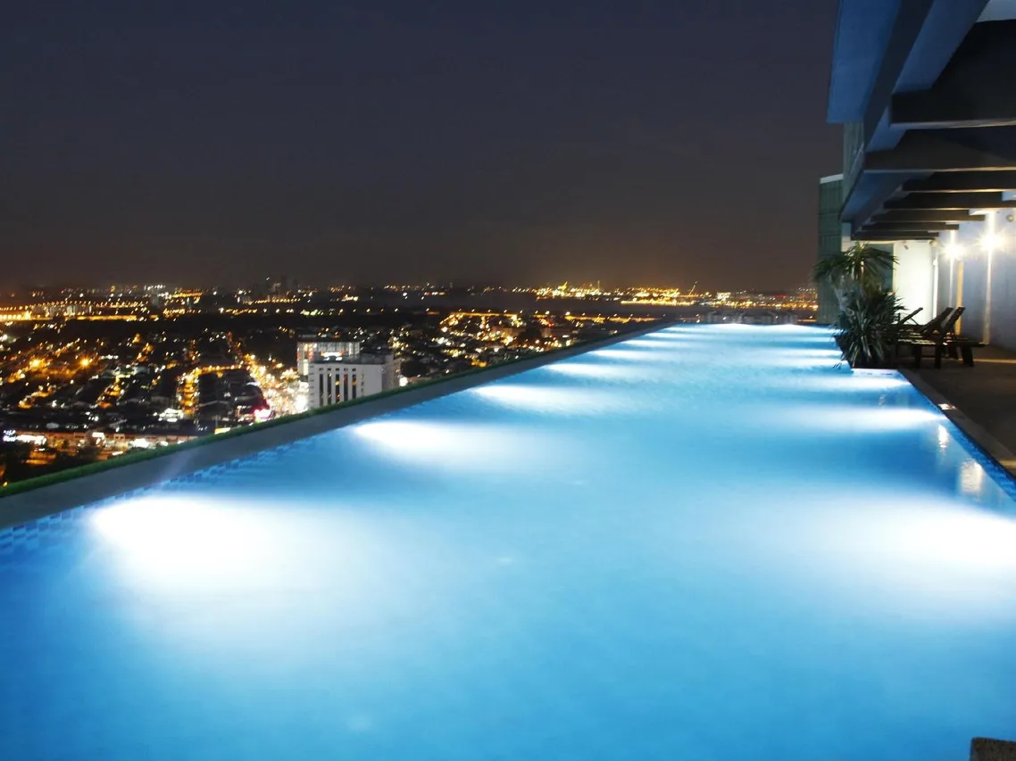 Holiday Villa Johor Bahru City Centre — rooms and atmosphere