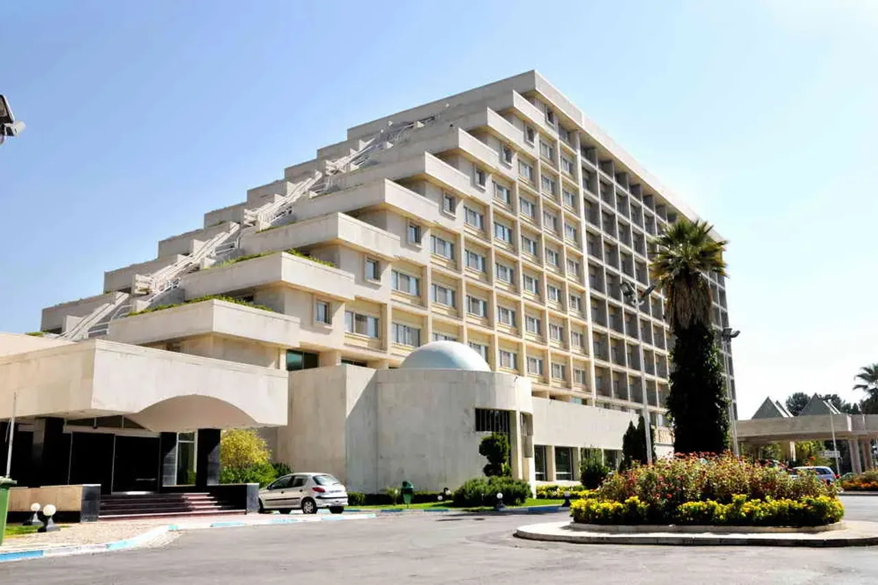 Homa Hotel Shiraz — ภาพห้องพักและบรรยากาศ