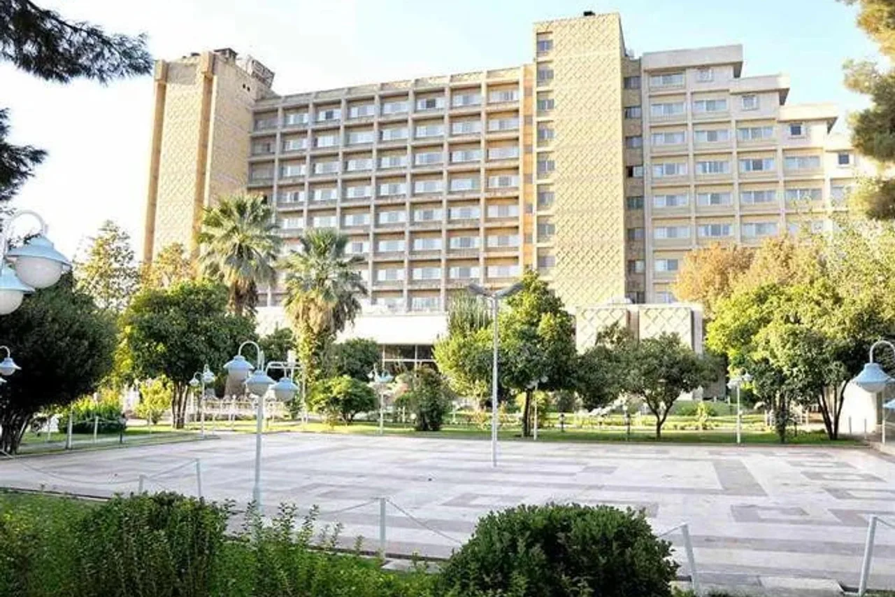 Homa Hotel Shiraz — ภาพห้องพักและบรรยากาศ