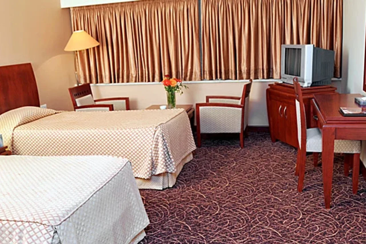 Homa Hotel Shiraz — ภาพห้องพักและบรรยากาศ