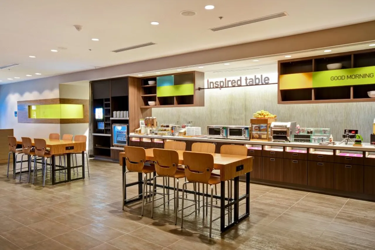 Home2 Suites by Hilton Walpole Foxboro — ภาพห้องพักและบรรยากาศ
