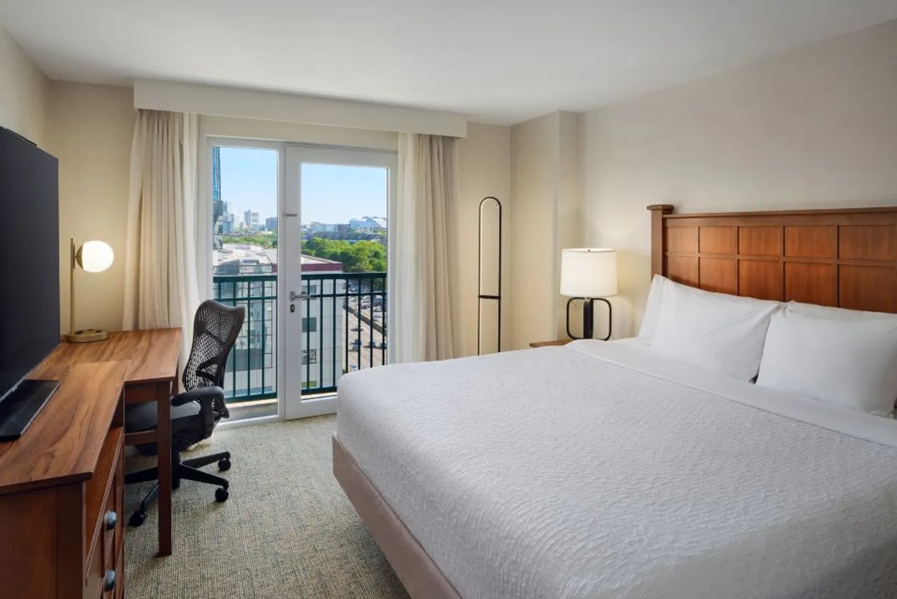 Homewood Suites by Hilton Atlanta Midtown — ภาพห้องพักและบรรยากาศ