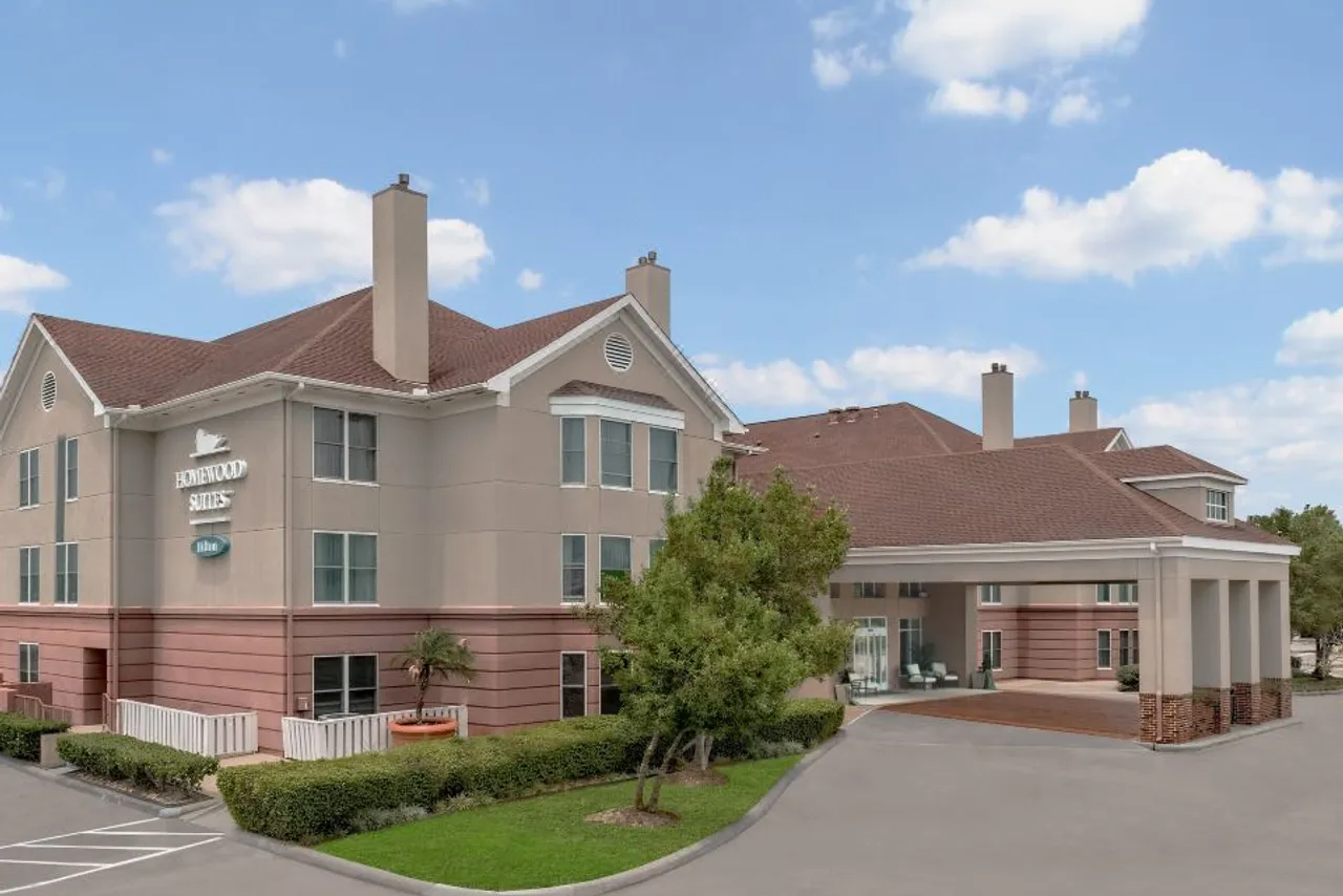 Homewood Suites by Hilton Houston Clear Lake NASA — โรงแรมในฮิวสตัน
