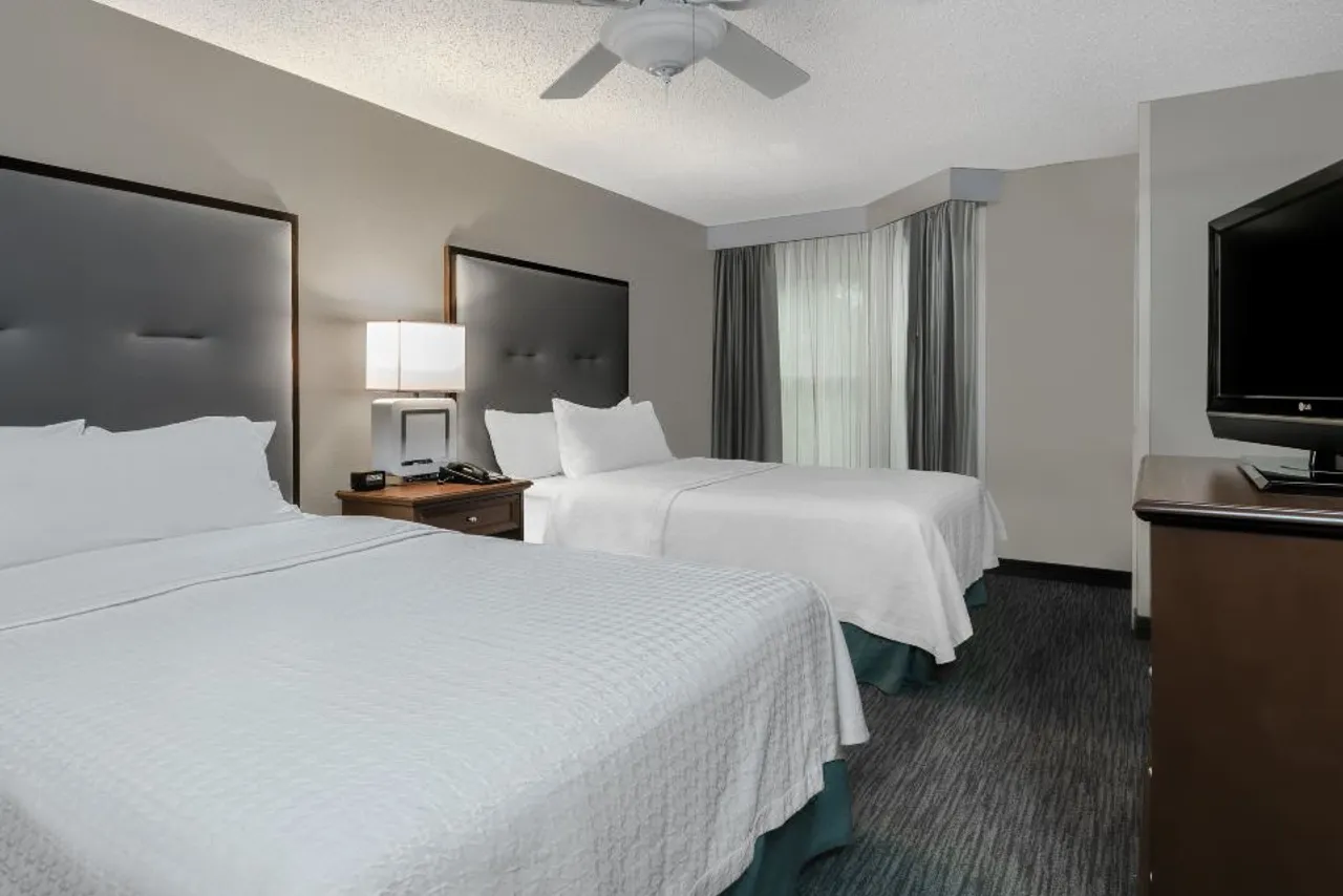 Homewood Suites by Hilton Houston Clear Lake NASA — ภาพห้องพักและบรรยากาศ
