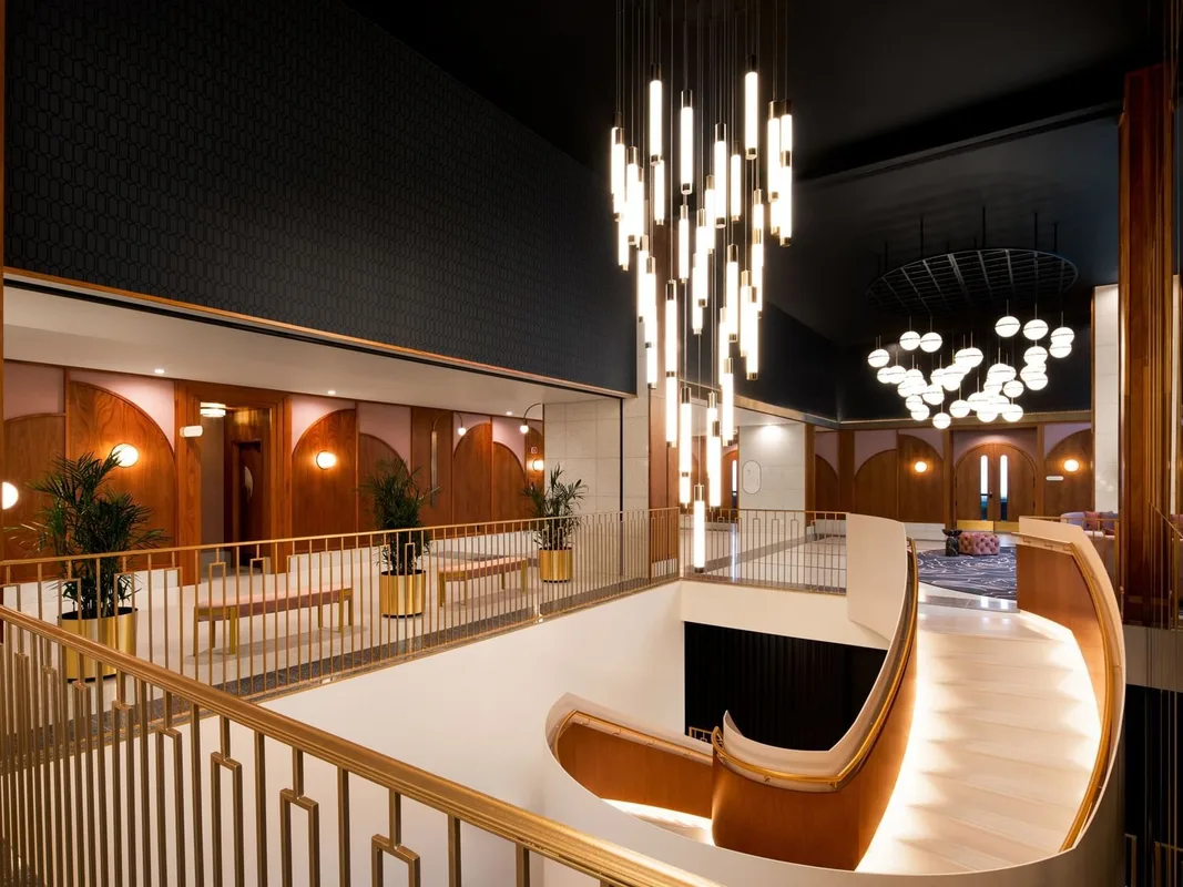 HONEYROSE Hotel, Montreal