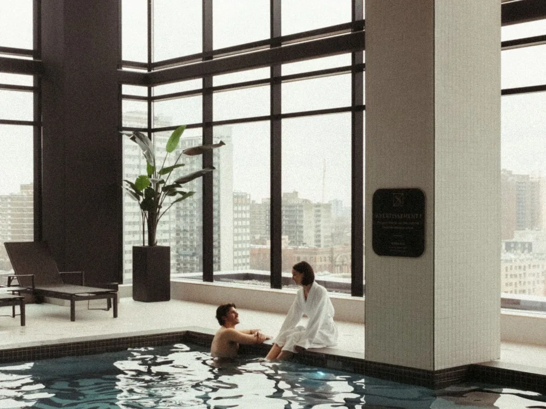 HONEYROSE Hotel, Montreal — ภาพห้องพักและบรรยากาศ