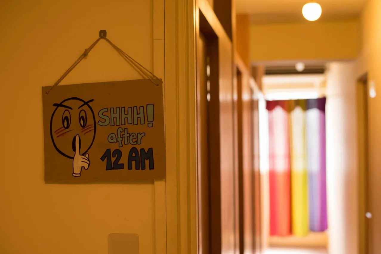 Hostel Q — rooms and atmosphere
