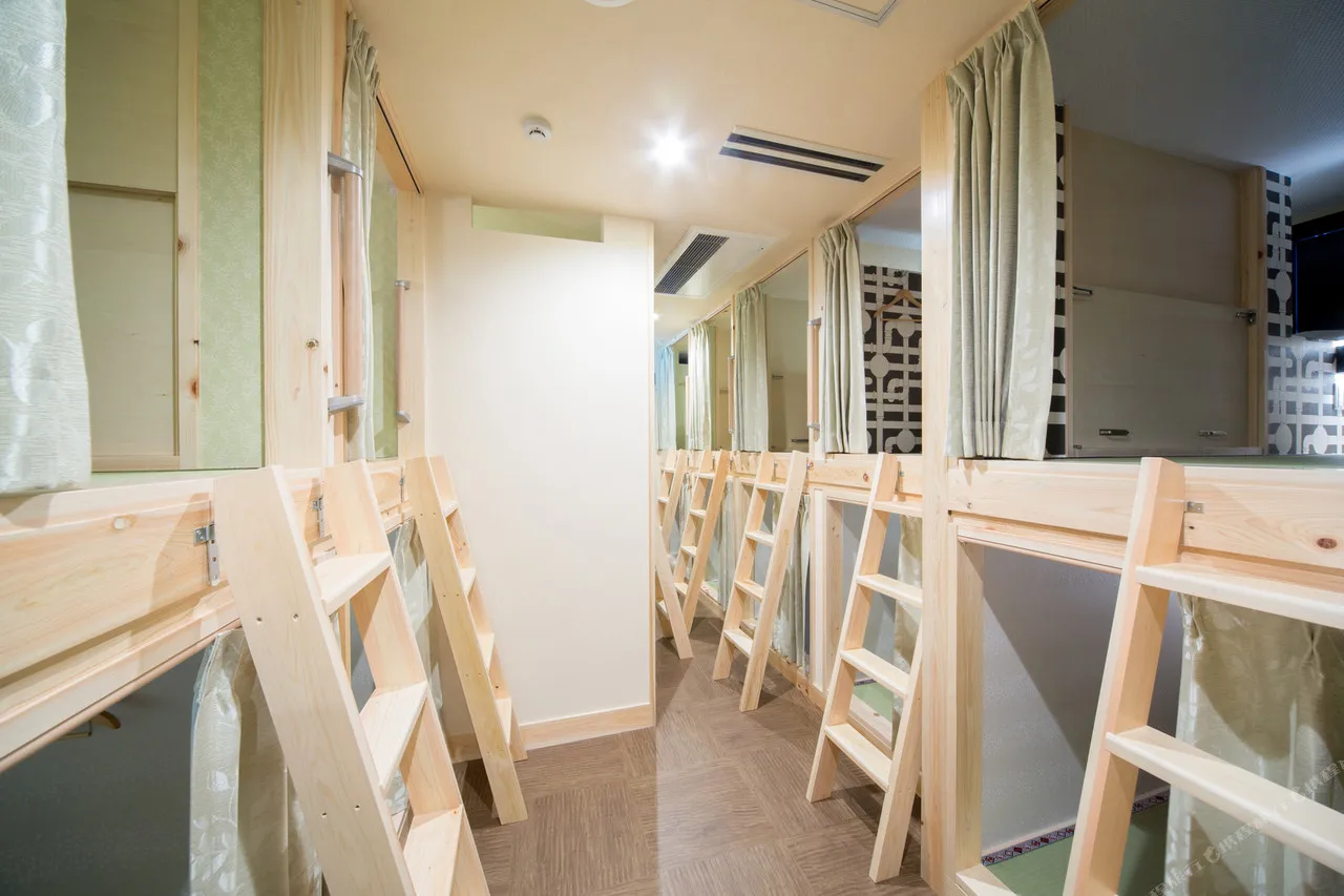 HOSTEL WASABI Nagoya Ekimae — rooms and atmosphere