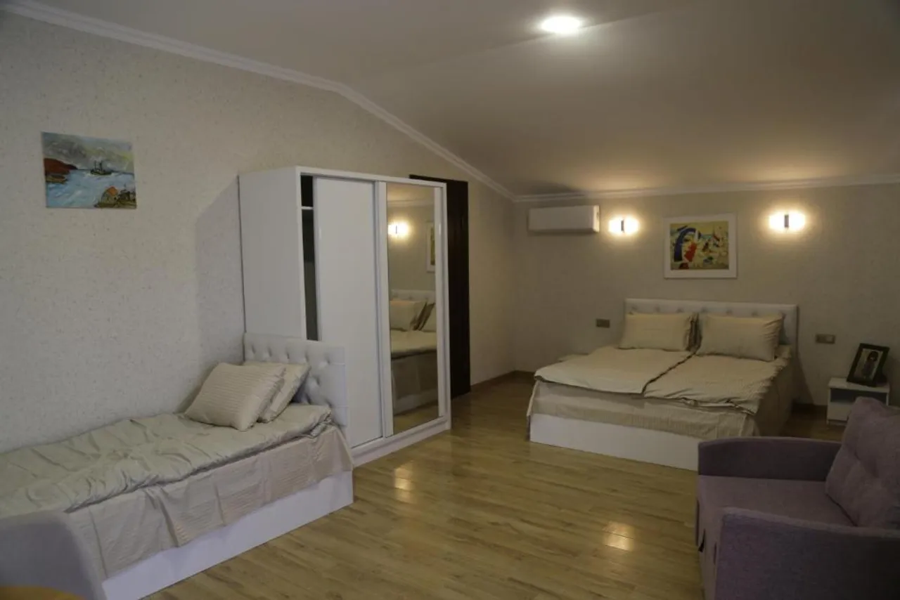 Hotel 12 Tve — ภาพห้องพักและบรรยากาศ