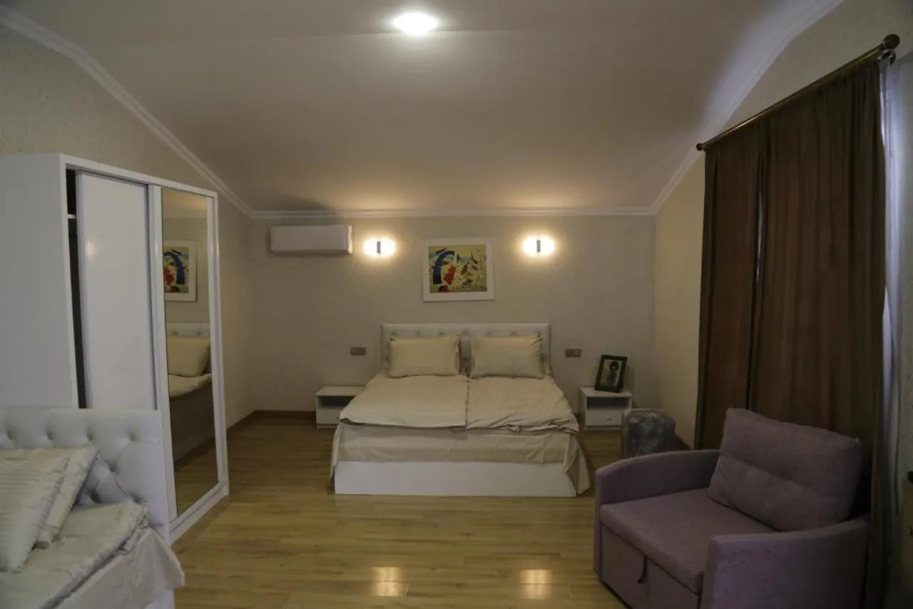 Hotel 12 Tve — ภาพห้องพักและบรรยากาศ