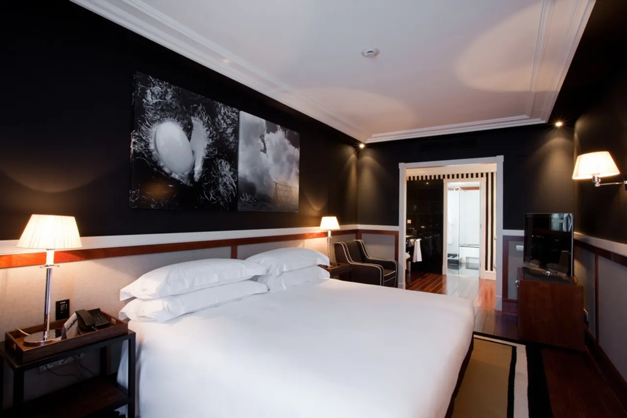 Hotel 1898 — rooms and atmosphere