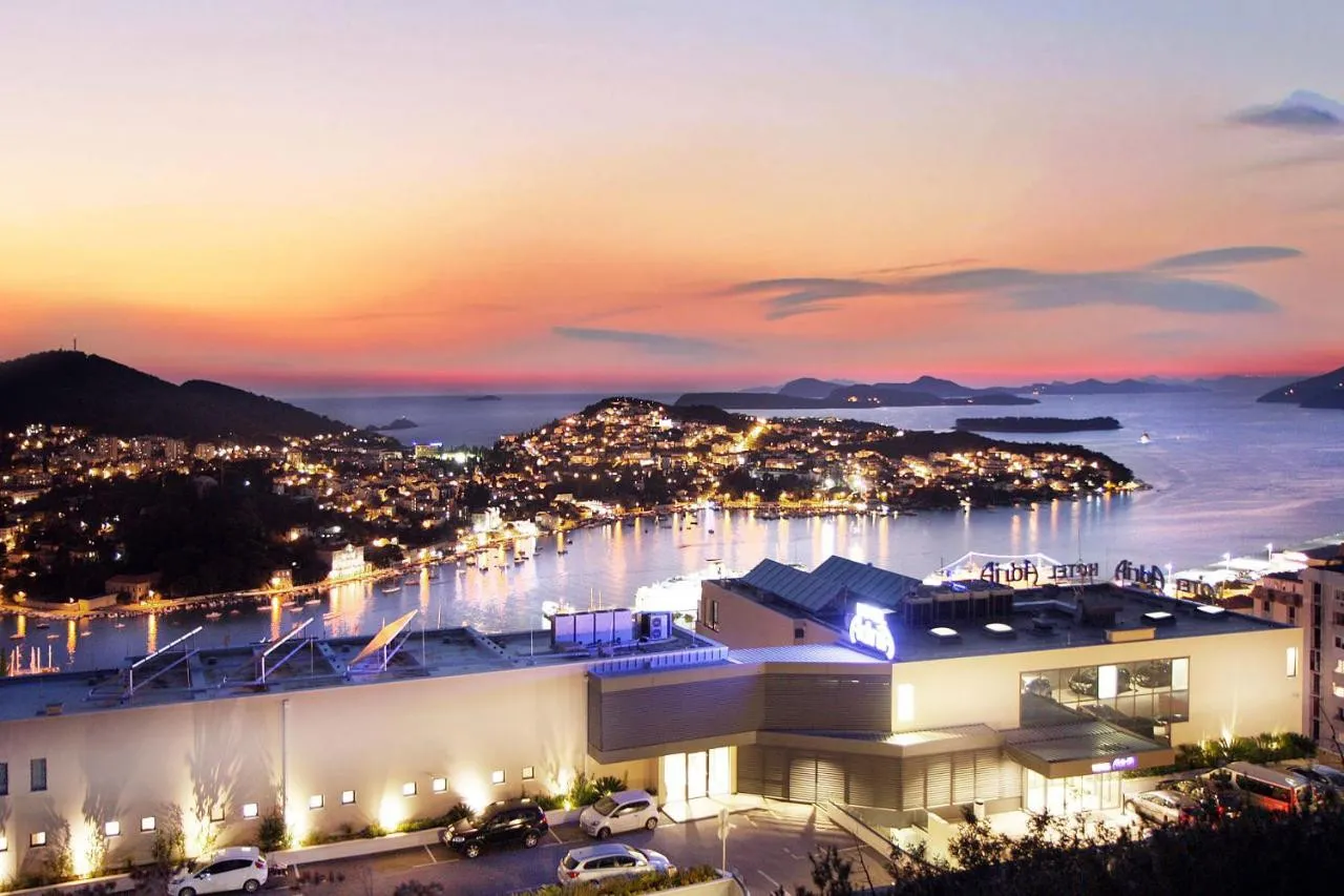Hotel Adria — rooms and atmosphere