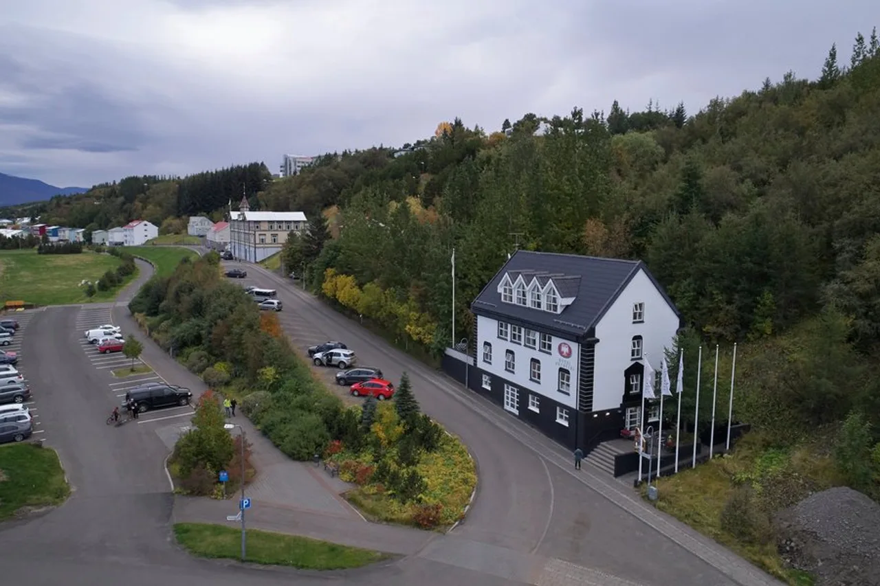Hotel Akureyri — อาคูเรย์รี