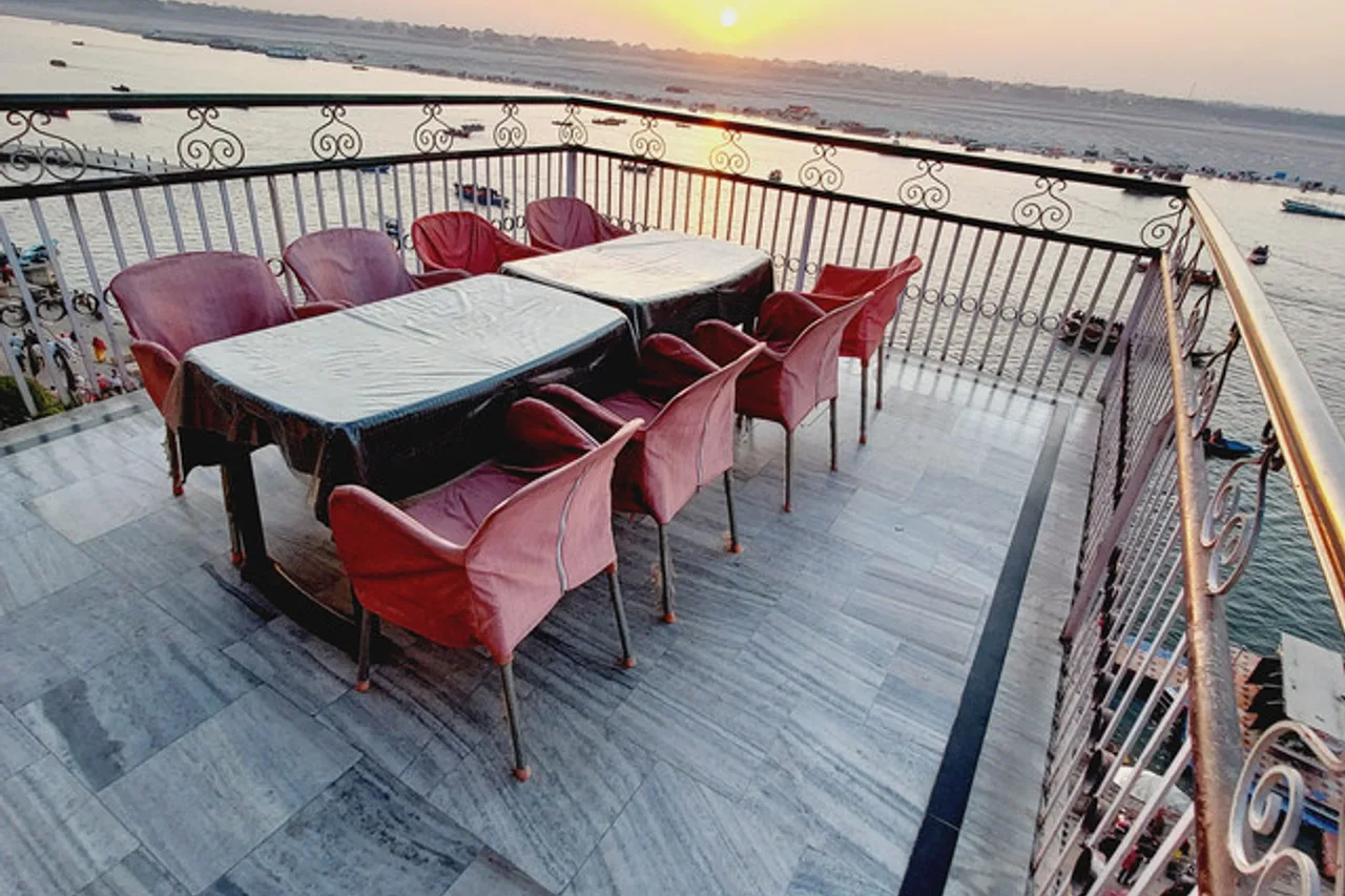 Hotel Alka — ภาพห้องพักและบรรยากาศ