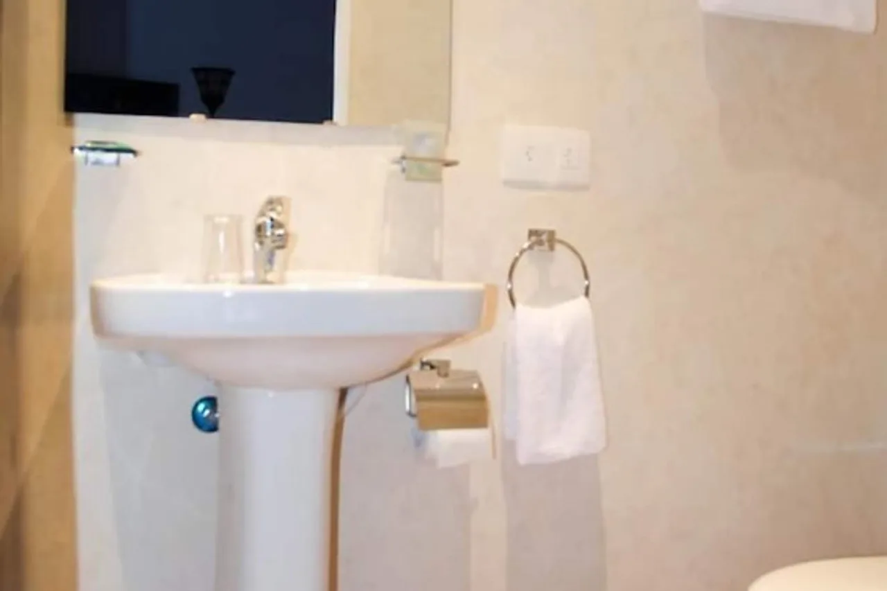 Hotel Alkhalifa — ภาพห้องพักและบรรยากาศ