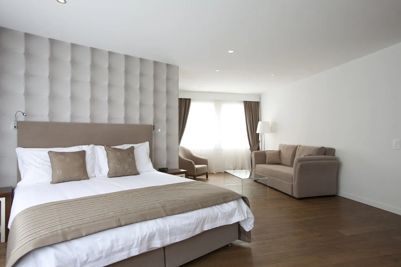 Hotel Alpha Fribourg — rooms and atmosphere