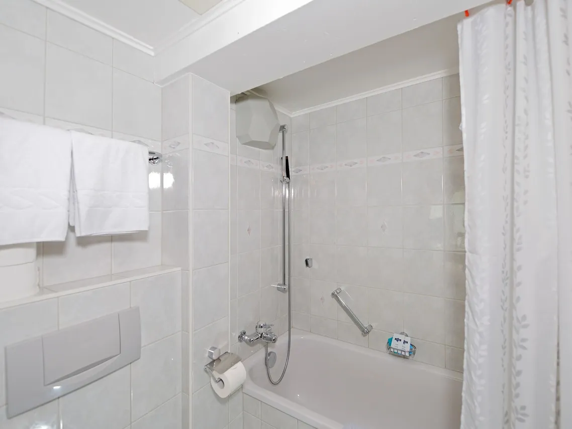 Hotel Alphubel — rooms and atmosphere