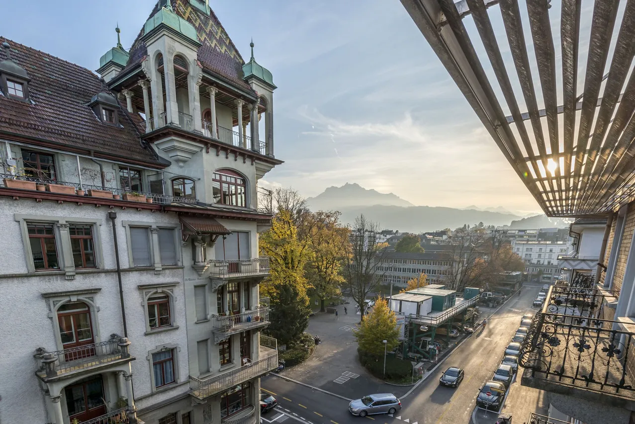 Hotel Alpina Luzern — rooms and atmosphere