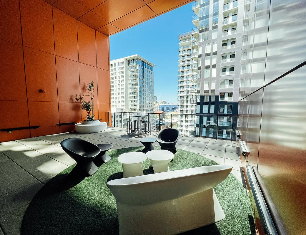 Hotel Alt Montreal (Griffintown) — ภาพห้องพักและบรรยากาศ