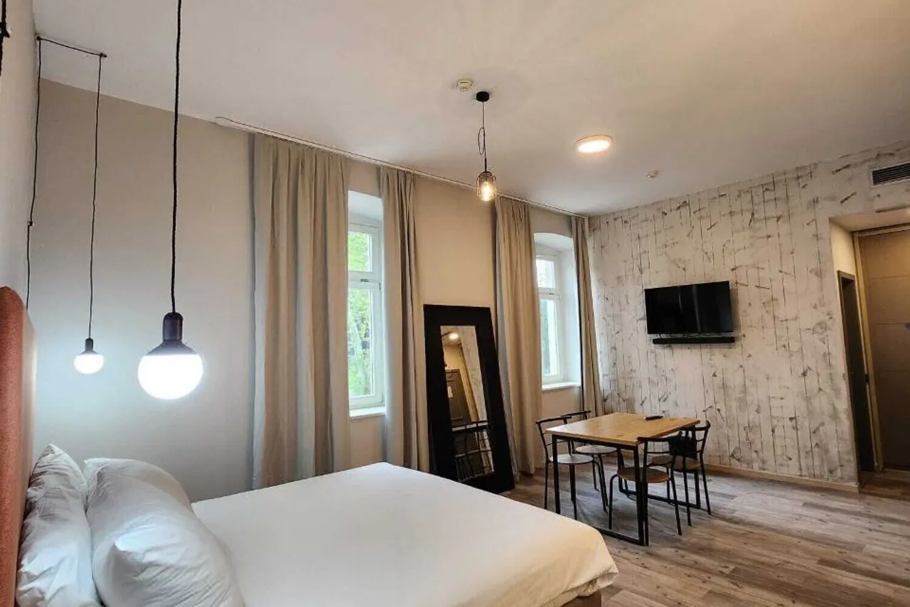 Hotel Amfiteatar — rooms and atmosphere