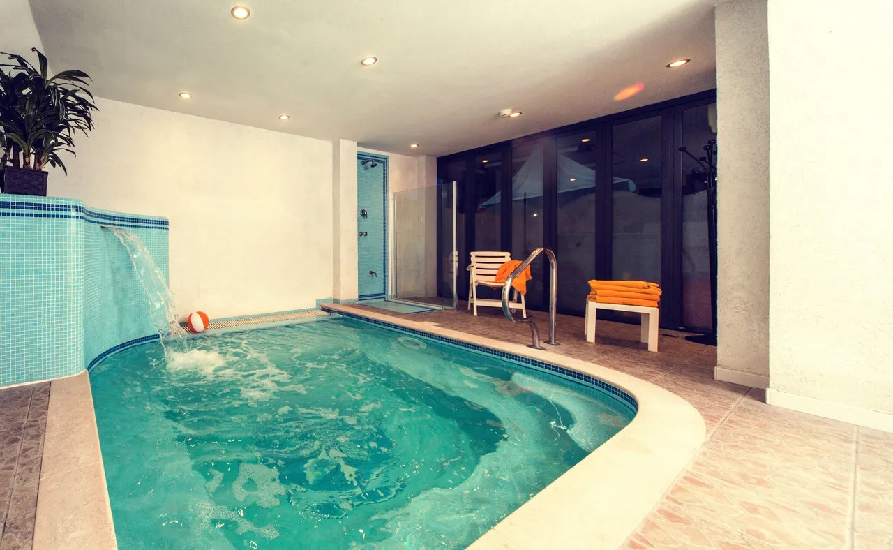 Hotel Antares Rimini — rooms and atmosphere