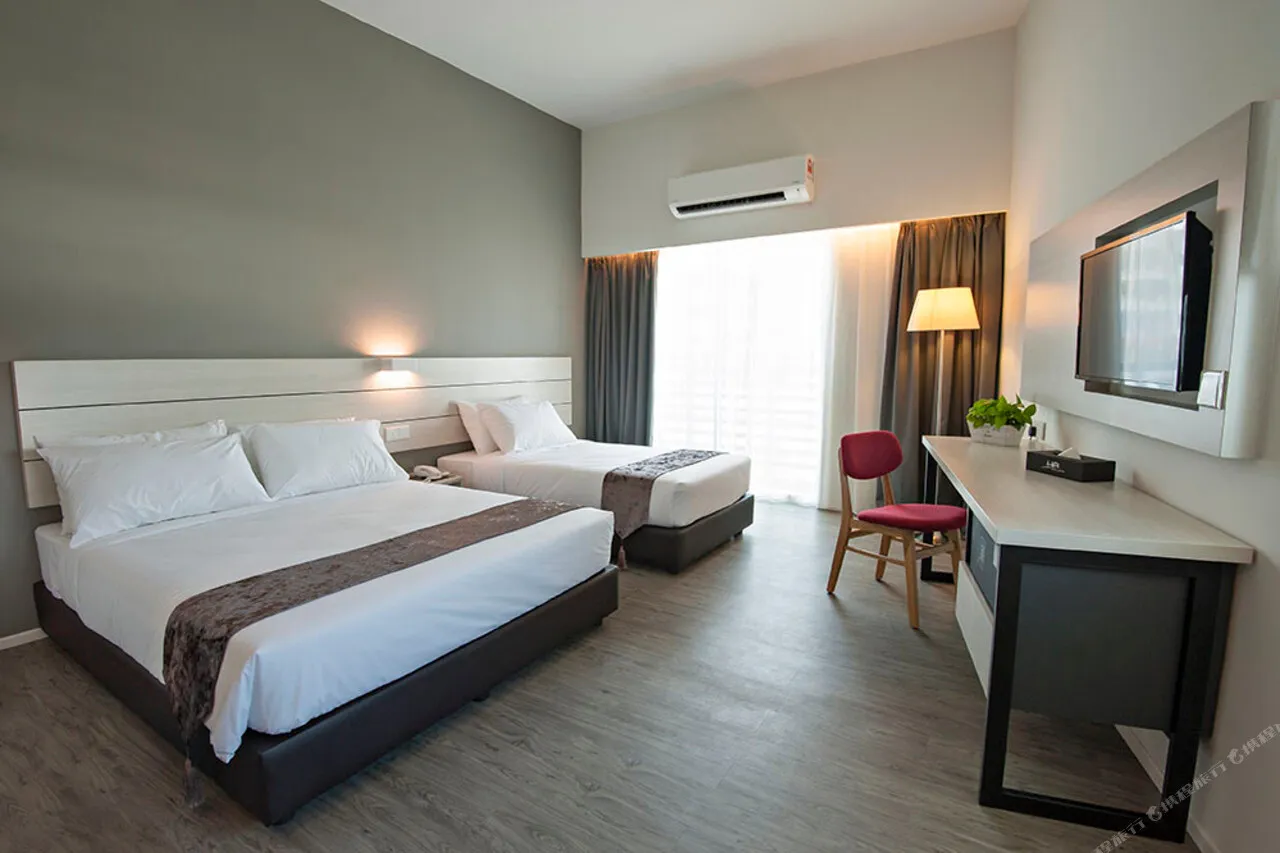 Hotel Arissa — rooms and atmosphere