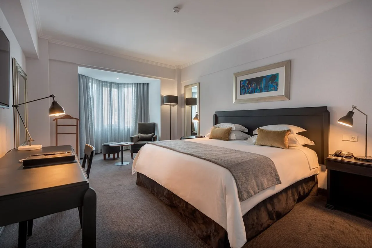 Hotel Avenida — โรงแรมในมาปูโต