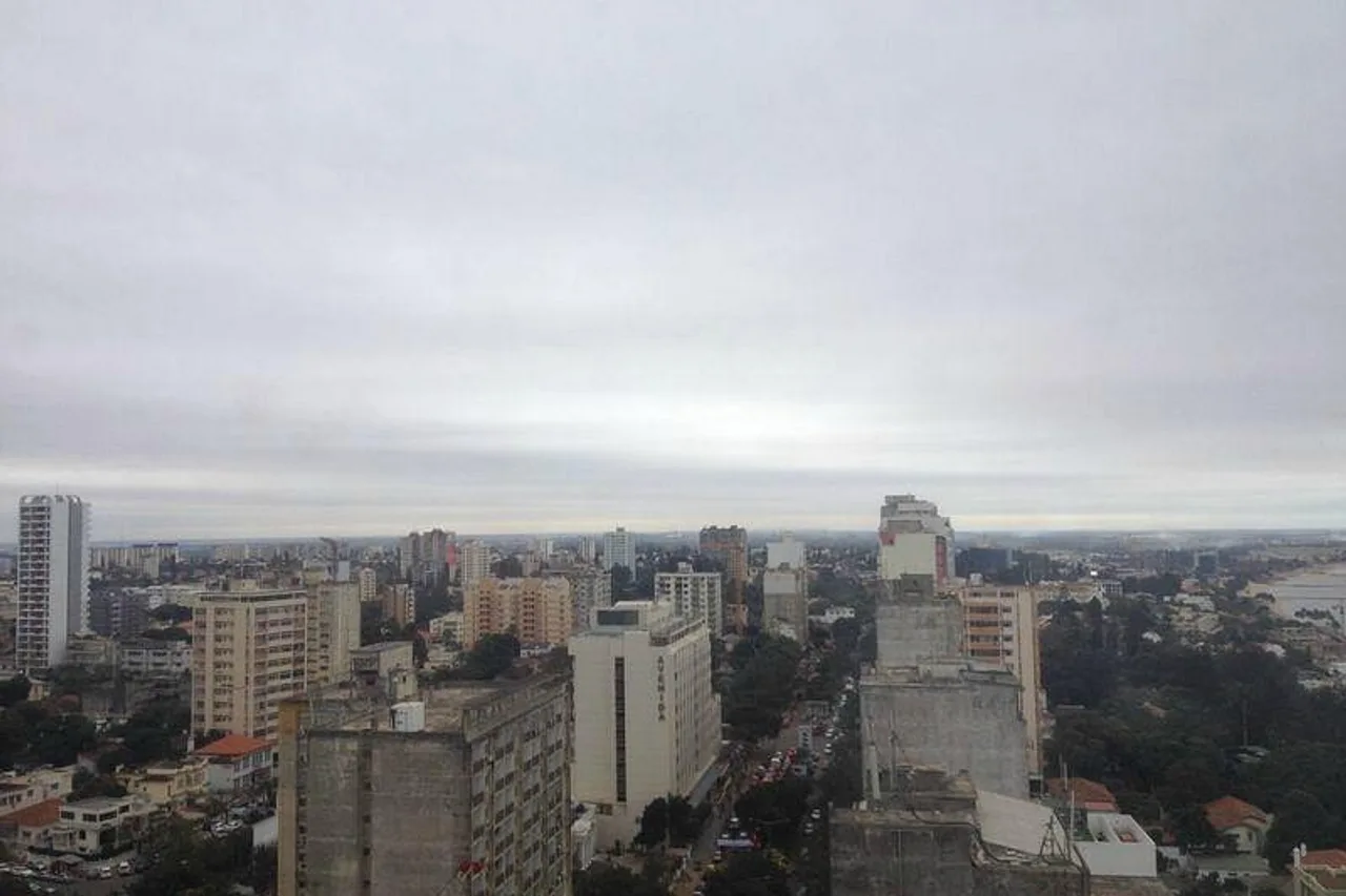 Hotel Avenida — ภาพห้องพักและบรรยากาศ