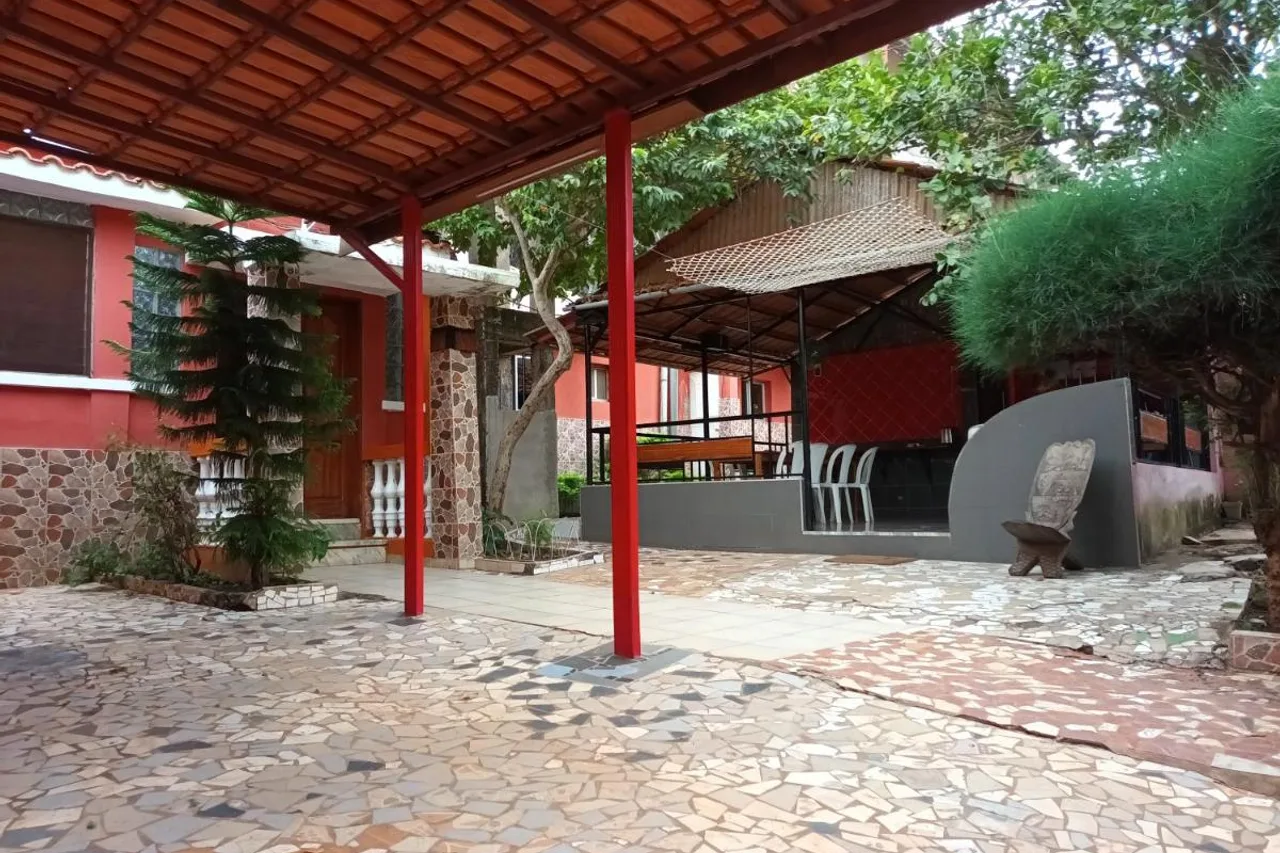 Hotel Badinca — โรงแรมในบิสเซา